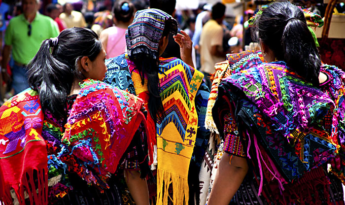 Colori, mercato in Guatemala
