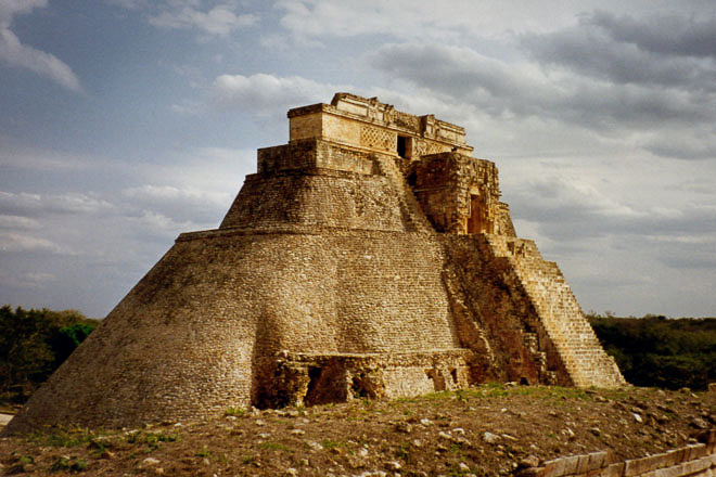 Uxmal, Mayan pyramid, Mexico, 1998