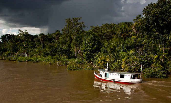 Barca Amazzonia