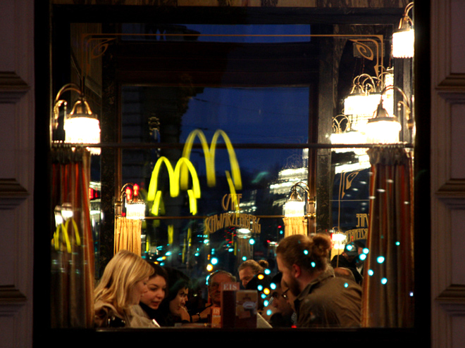 Mc Haunting - Reflex on Vienna Cafe', 2010