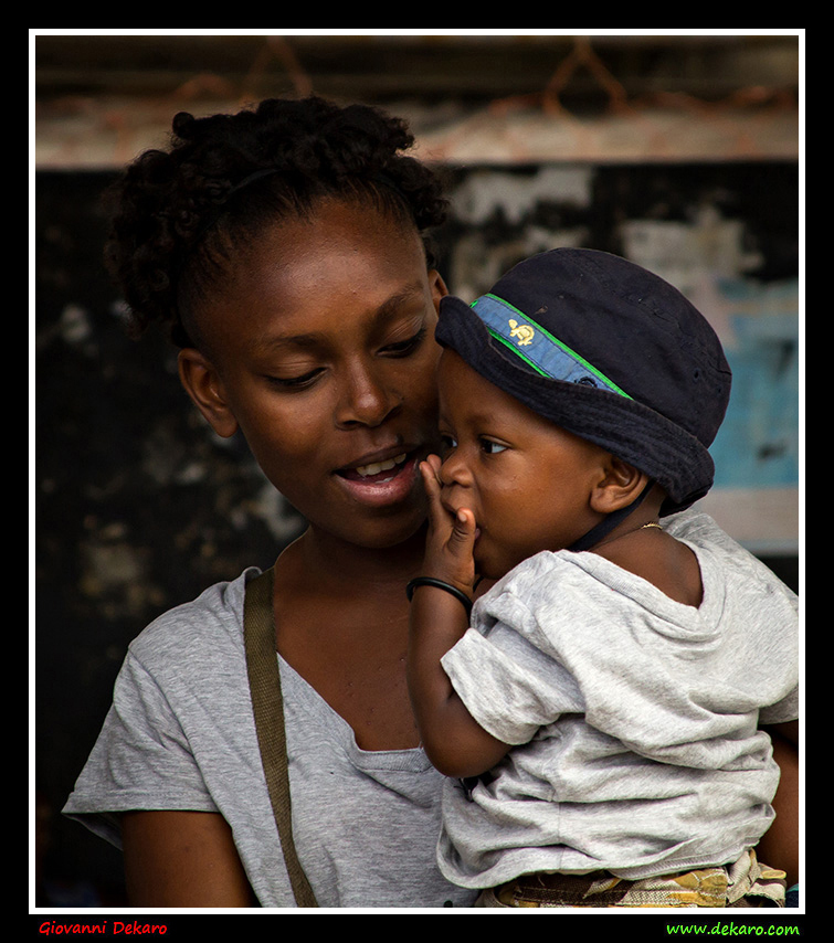 Mother and doughter in San Vincent, 2017